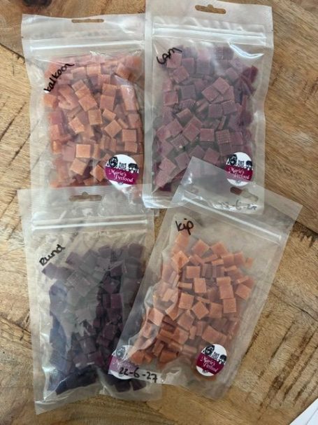 Trainers €3,95